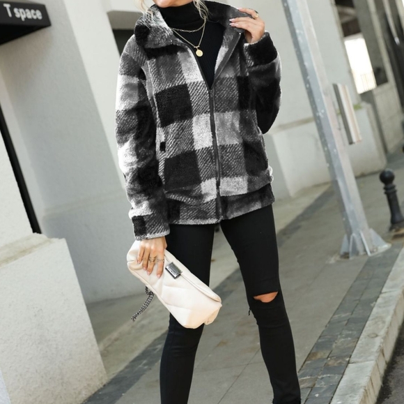 Charcoal Plaid Collared Jacket - Picture 5 of 6